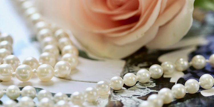 Pearls Gift